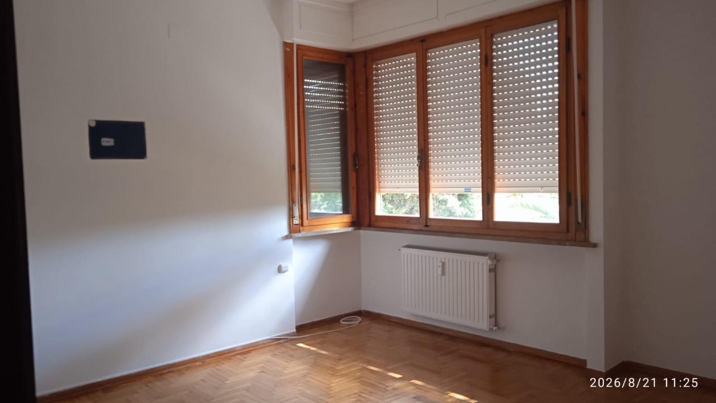 Trilocale in affitto, Livorno ardenza mare