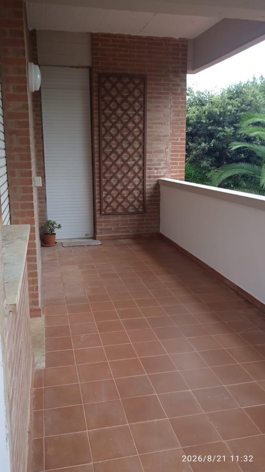 Trilocale in affitto, Livorno ardenza mare