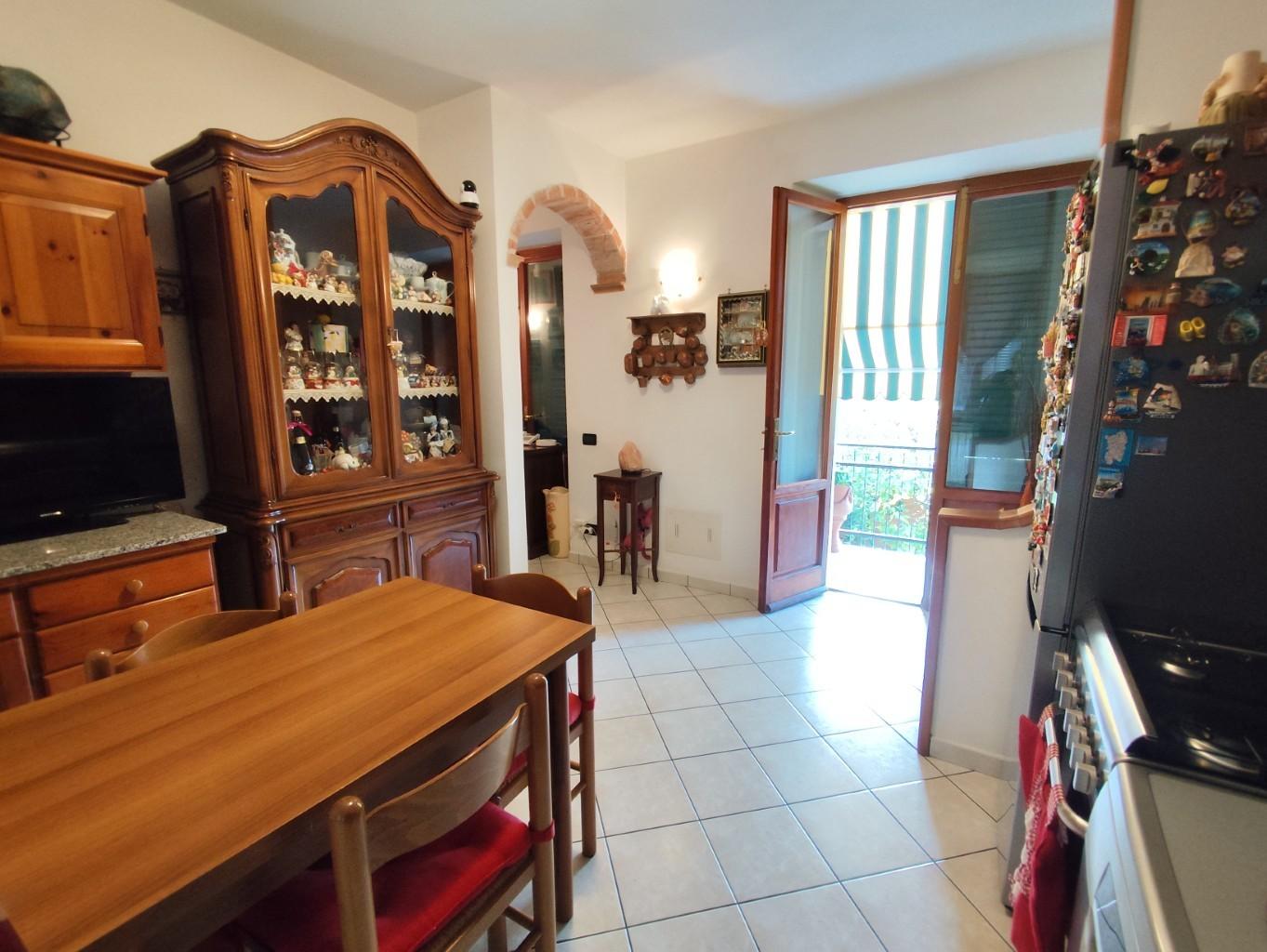 Trilocale in vendita, Massa santa lucia