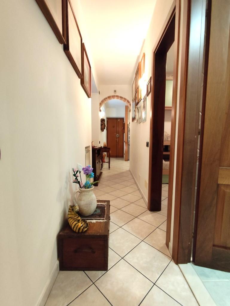 Trilocale in vendita, Massa santa lucia