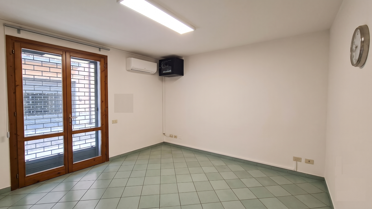 Ufficio in affitto a Fucecchio