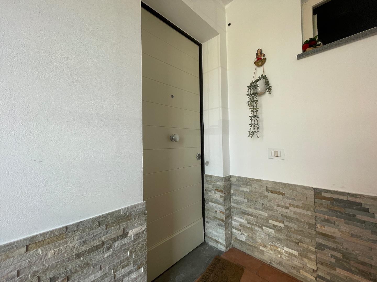 Casa indipendente con terrazzo a San Miniato