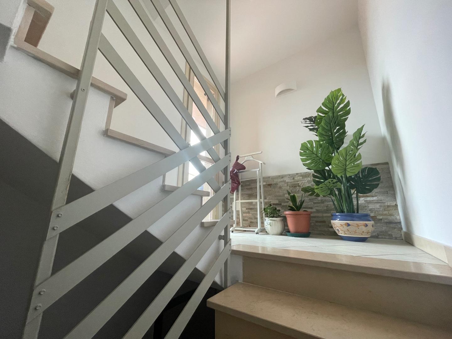 Casa indipendente con terrazzo a San Miniato