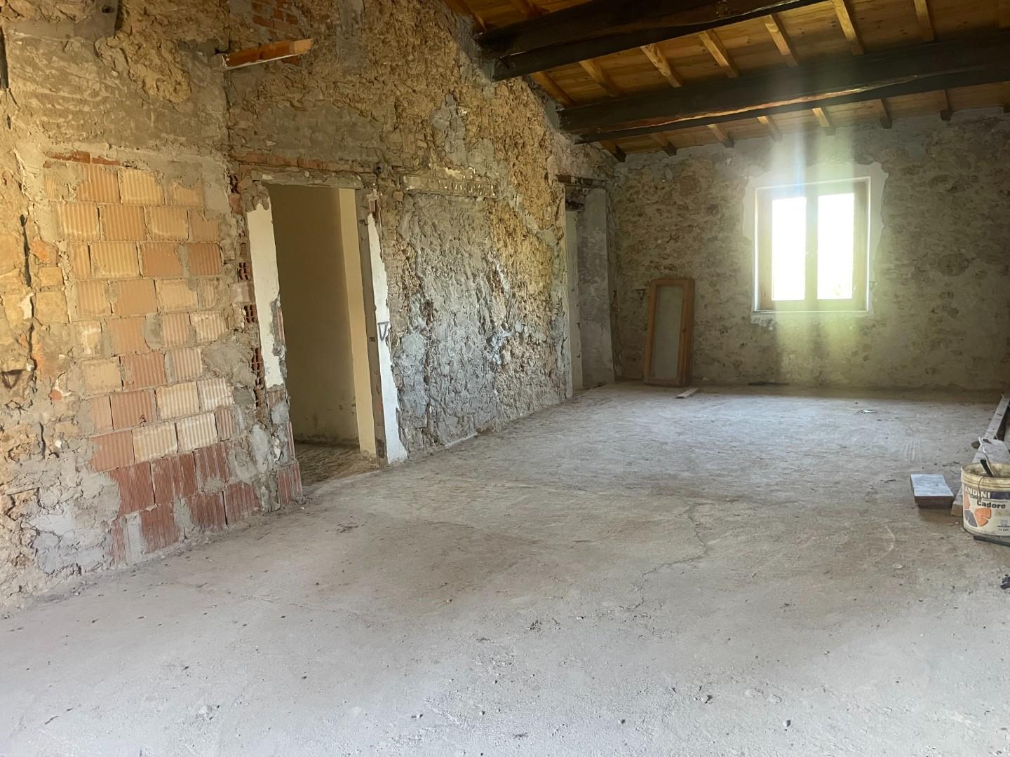 Casa indipendente con giardino a Poggibonsi