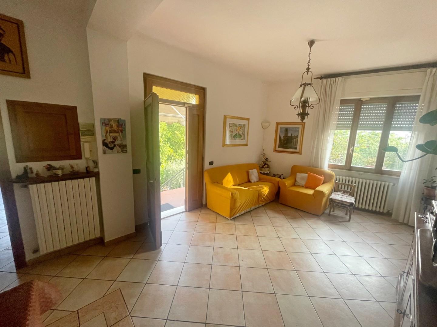 Casa indipendente con giardino a Poggibonsi