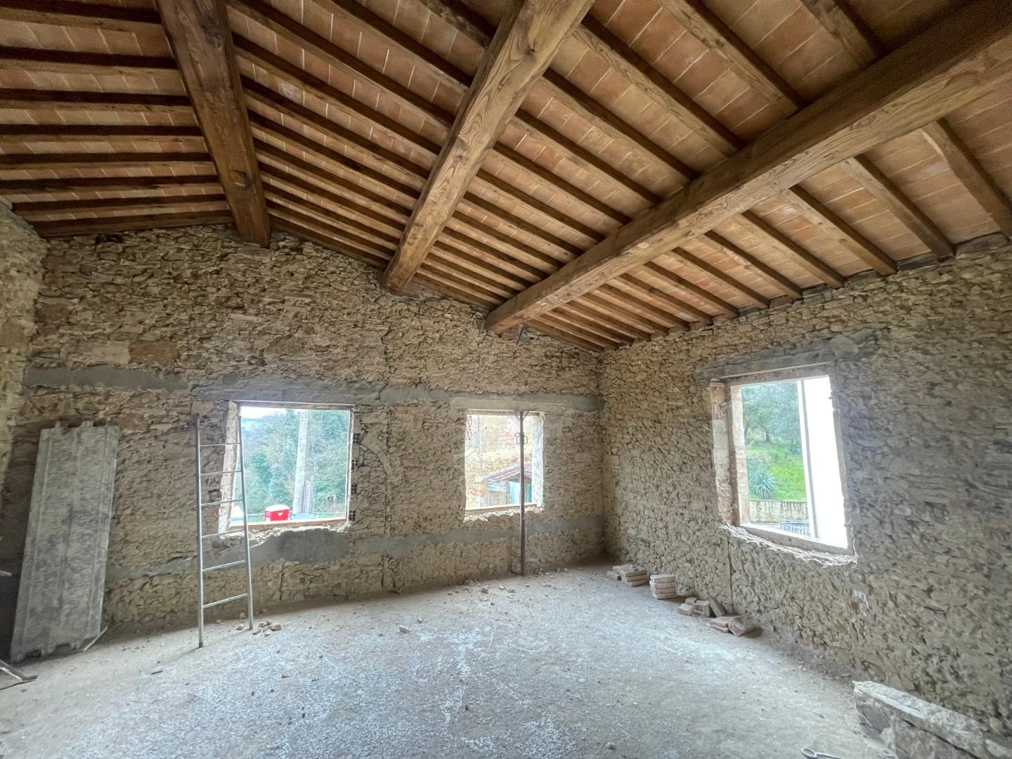 Casa indipendente con giardino a Poggibonsi