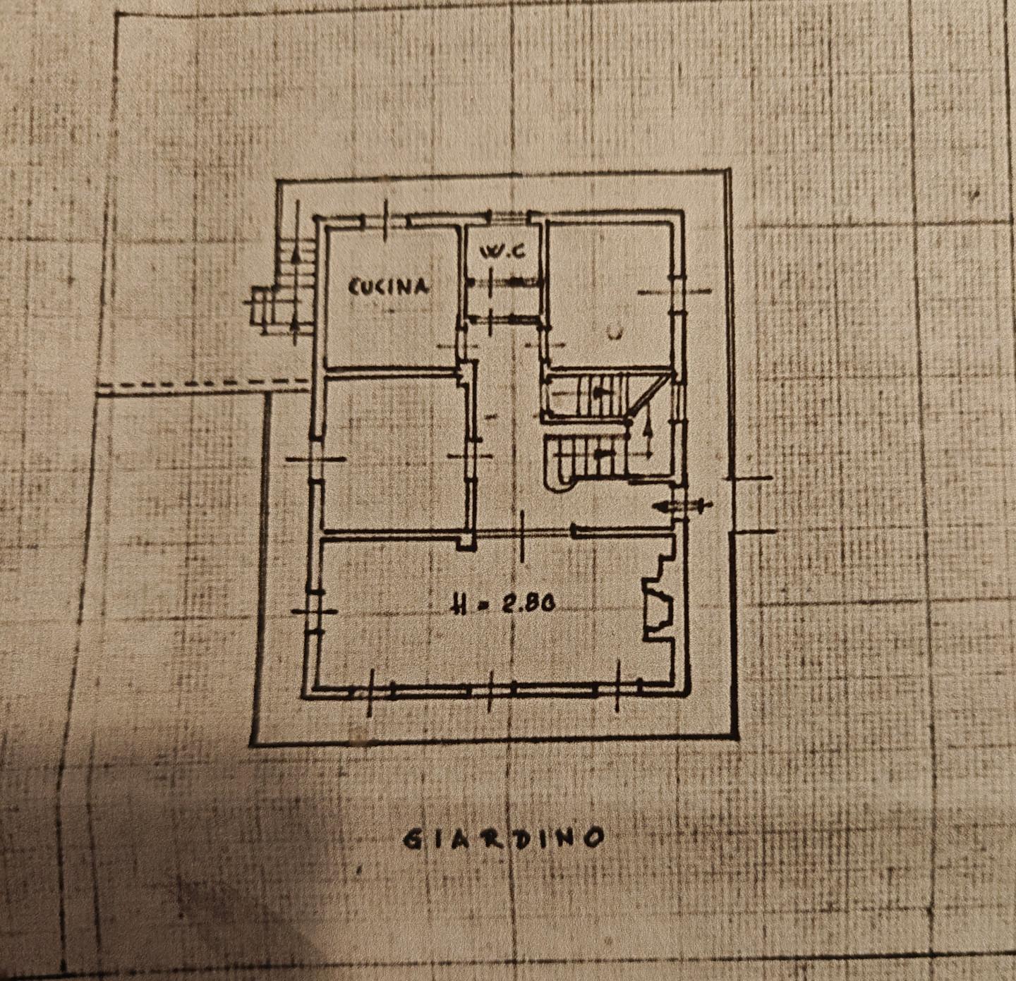 Villa con giardino, Pisa porta a lucca