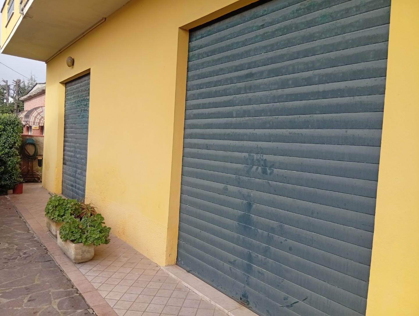 Casa indipendente con giardino a Cascina