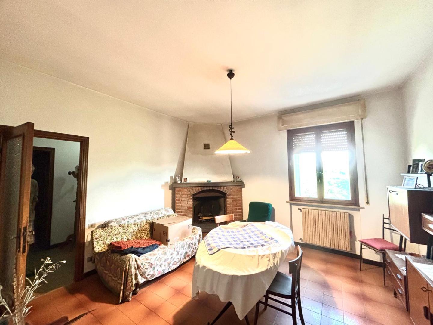 Casa indipendente con giardino a Cascina