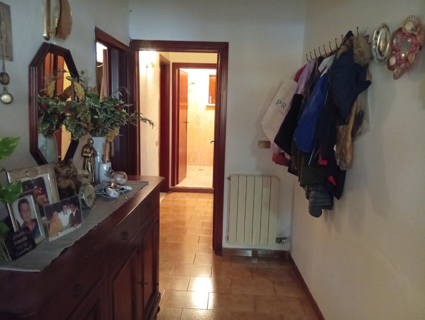 Trilocale arredato in affitto, Cascina badia