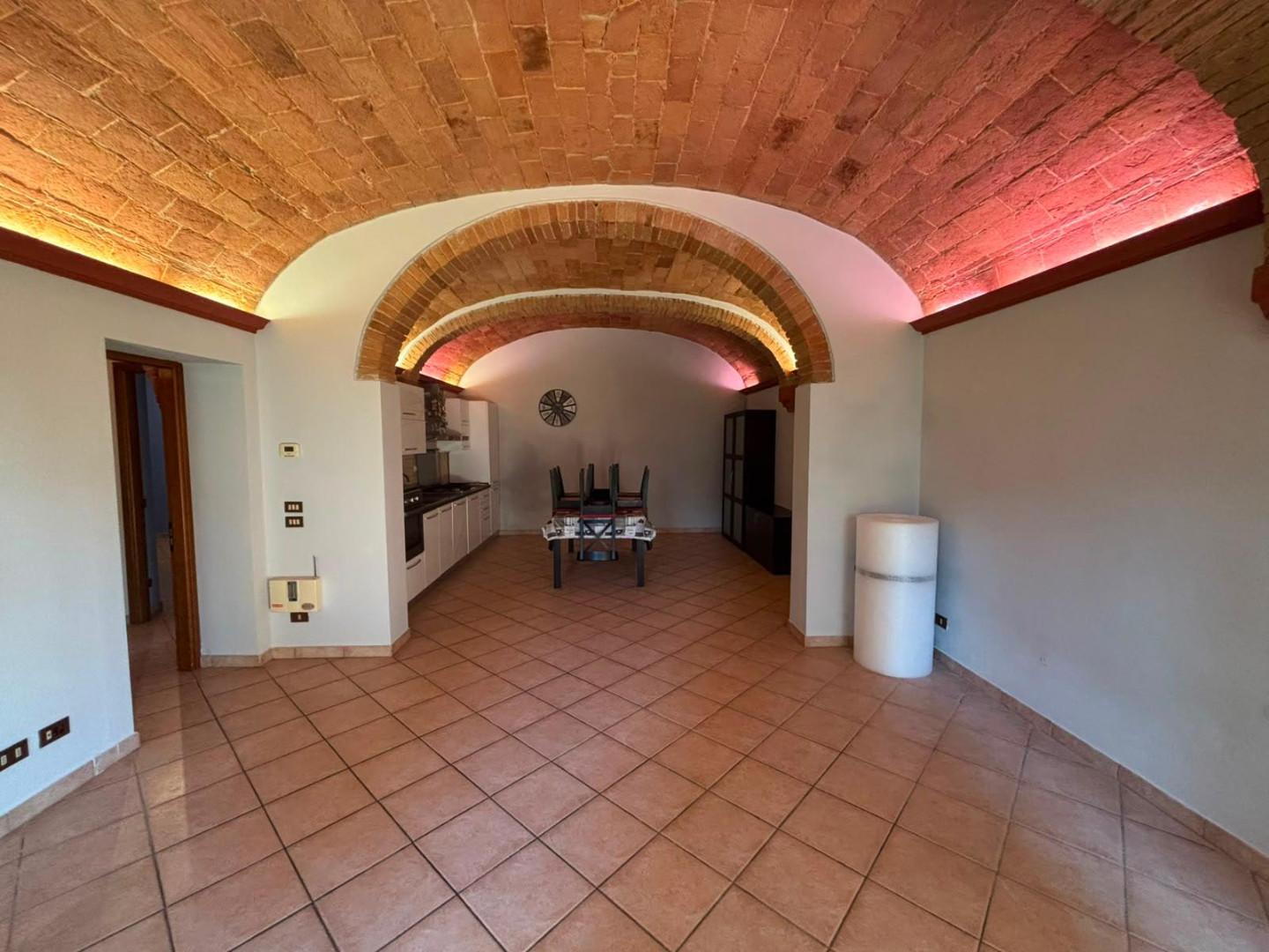 Quadrilocale con giardino a Cascina