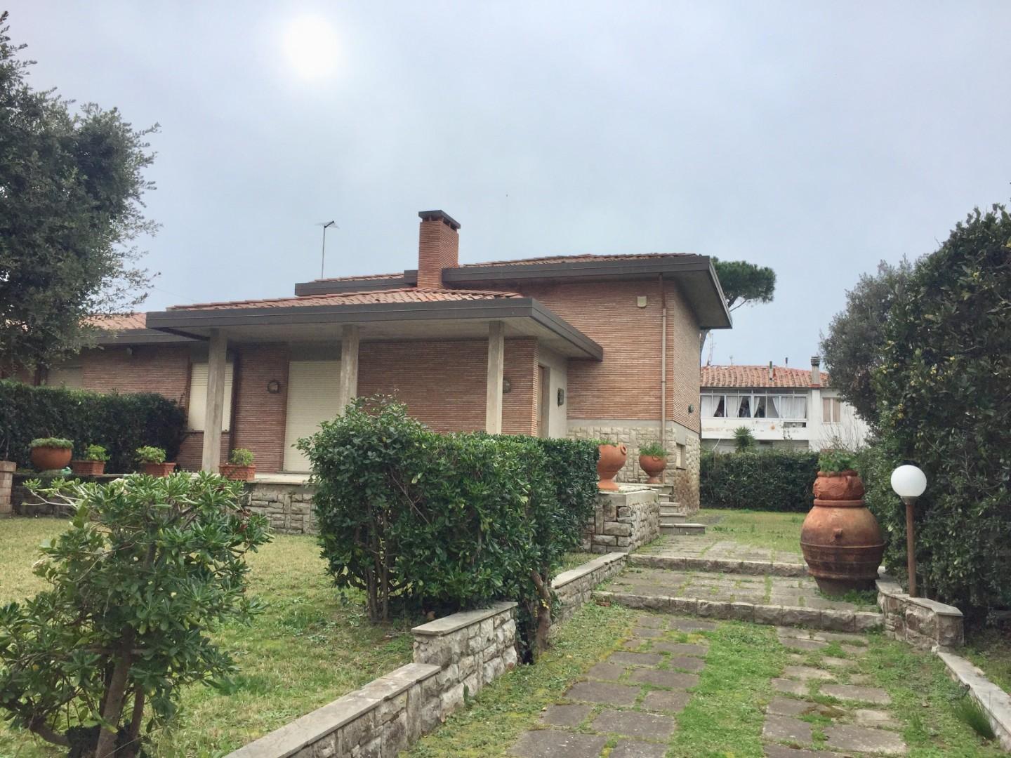 Villa Bifamiliare arredata in affitto, Pisa tirrenia
