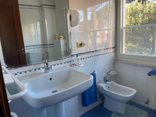 Villa Bifamiliare con giardino, Pisa tirrenia