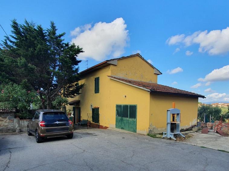 Casa indipendente con giardino a Vinci