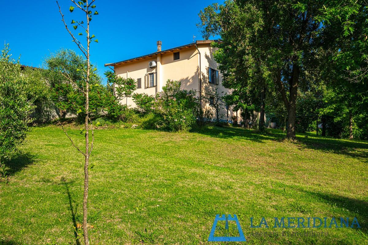 Casa indipendente con giardino a Lamporecchio