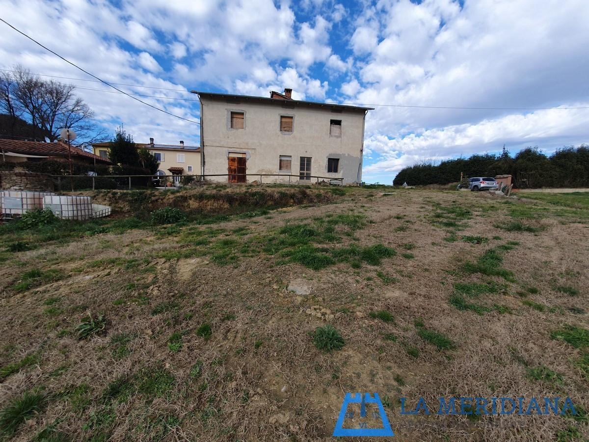 Casa indipendente con giardino a Vinci