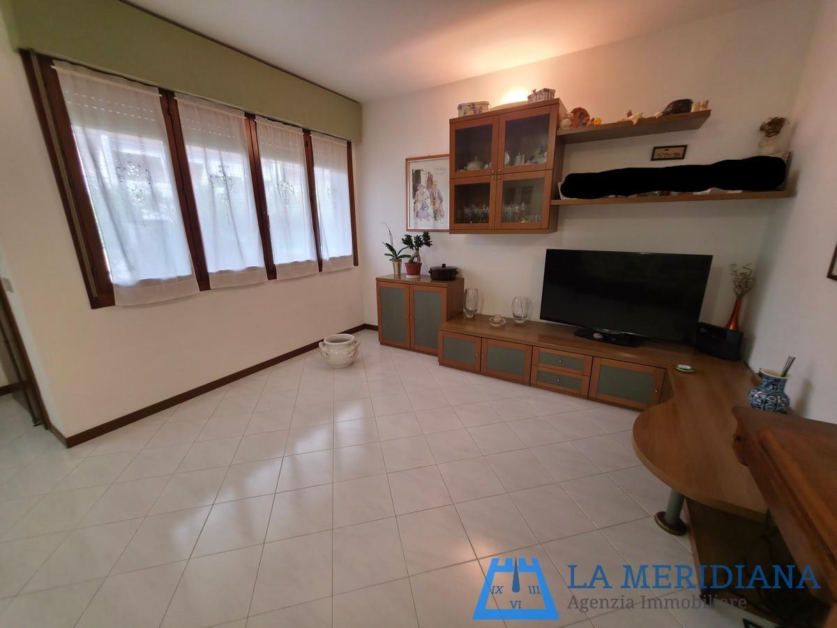 Casa indipendente con terrazzi a Lamporecchio