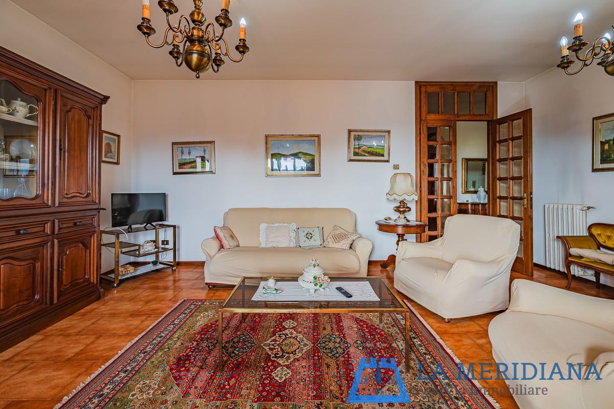 Appartamento con terrazzo a Lamporecchio