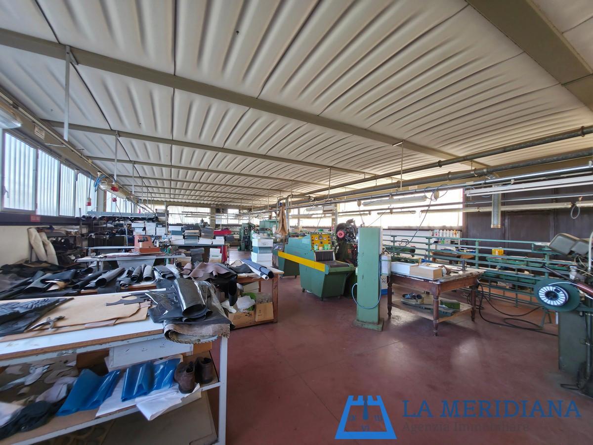 Capannone in affitto a Cerreto Guidi