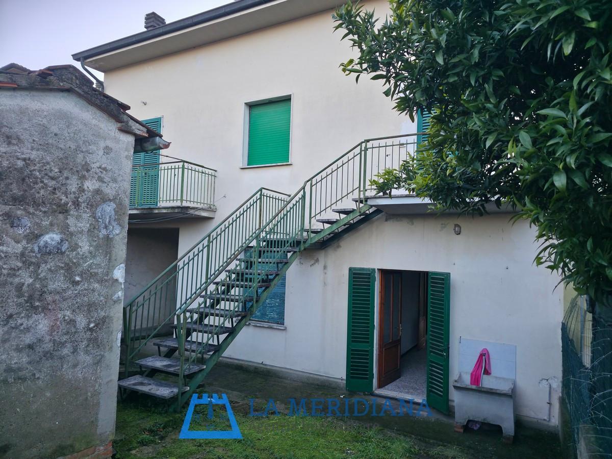 Casa indipendente in vendita, Larciano castelmartini