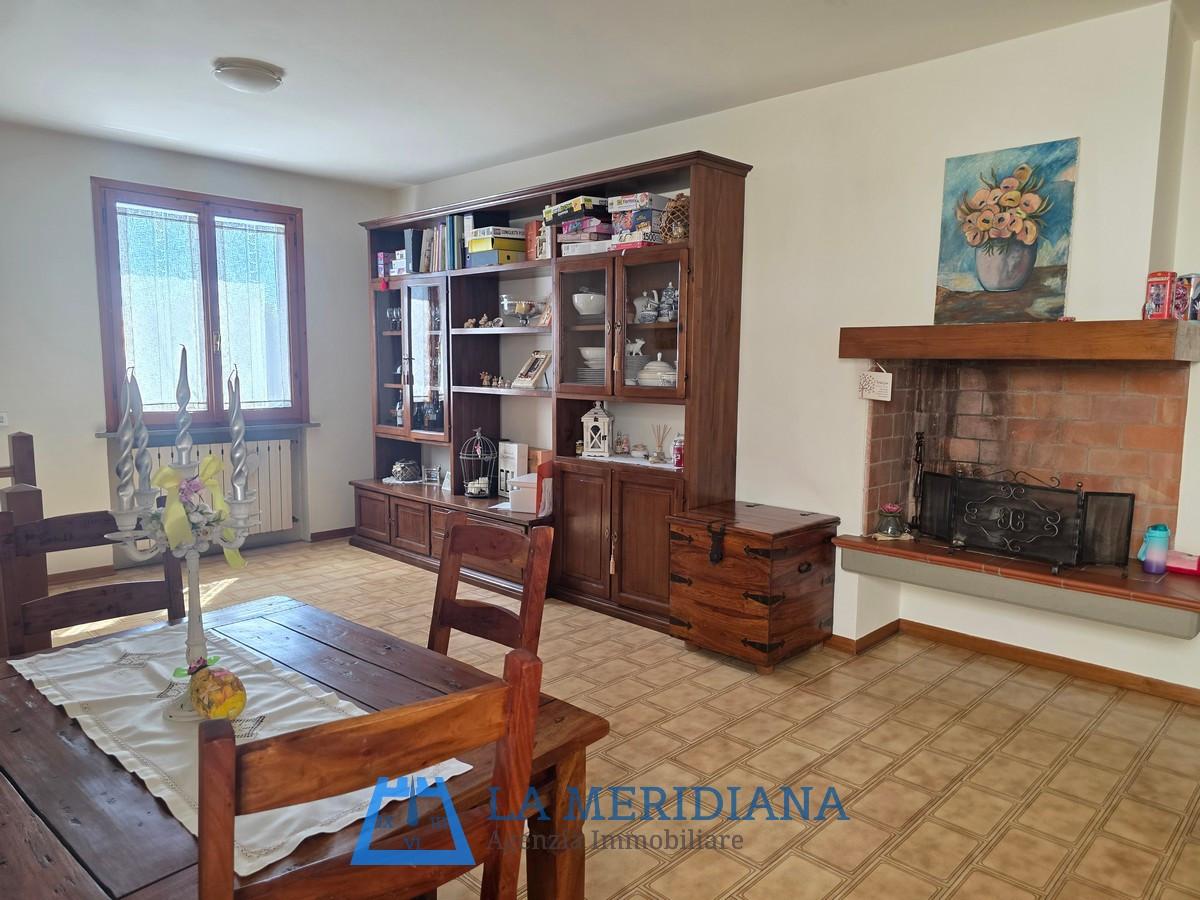 Appartamento con terrazzi a Lamporecchio
