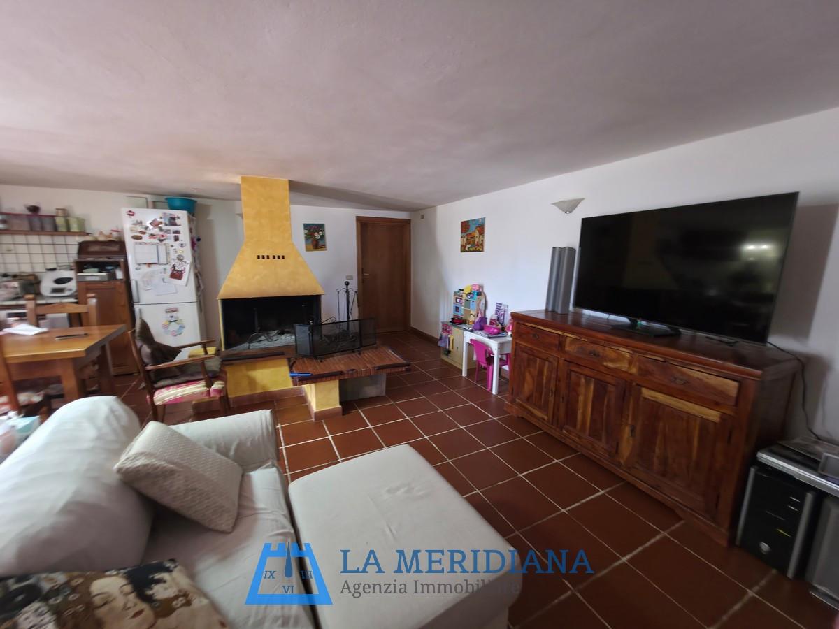 Appartamento con terrazzi a Lamporecchio