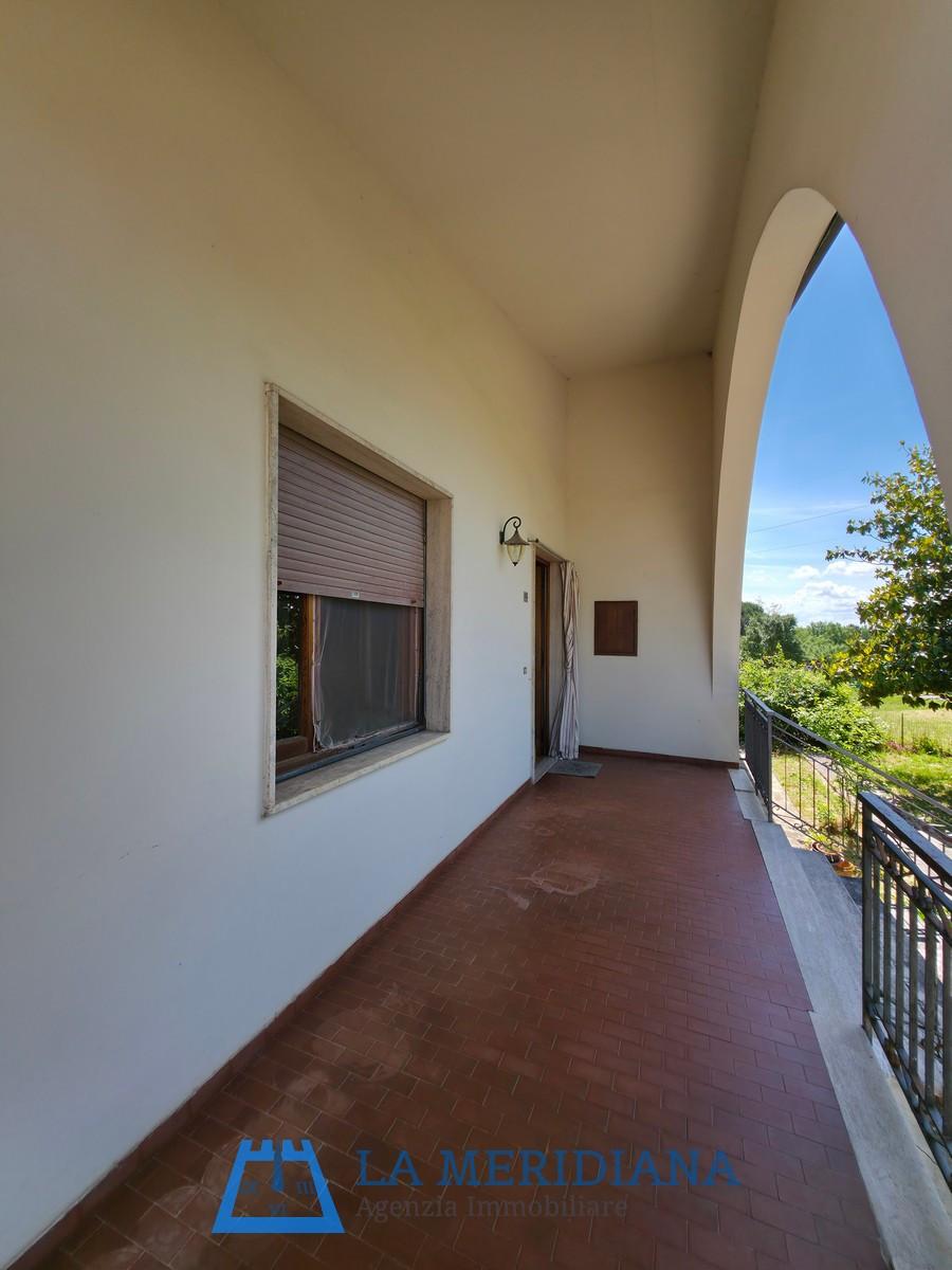 Casa indipendente con giardino a Lamporecchio