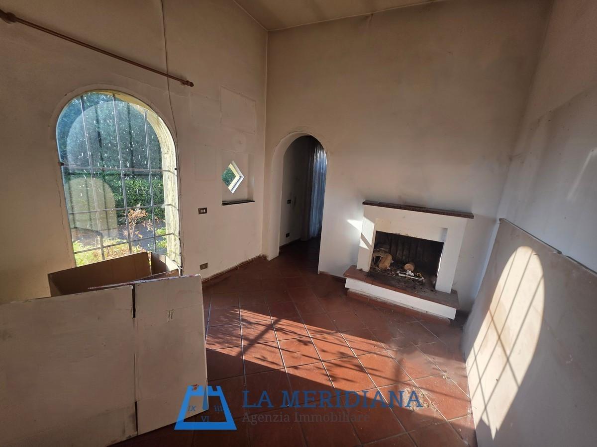 Casa indipendente con giardino, Larciano castello