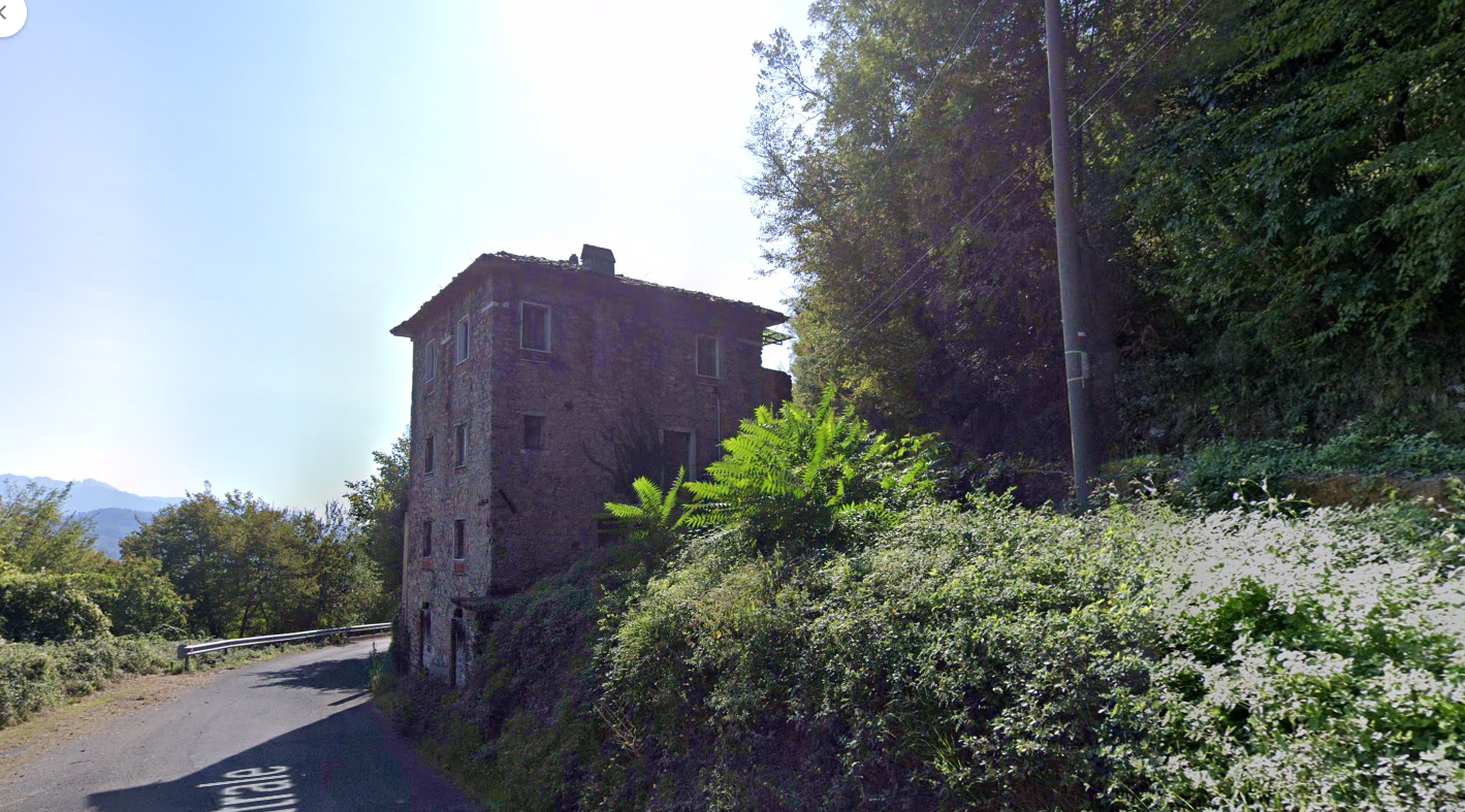 Casa indipendente con giardino, Carrara fontia