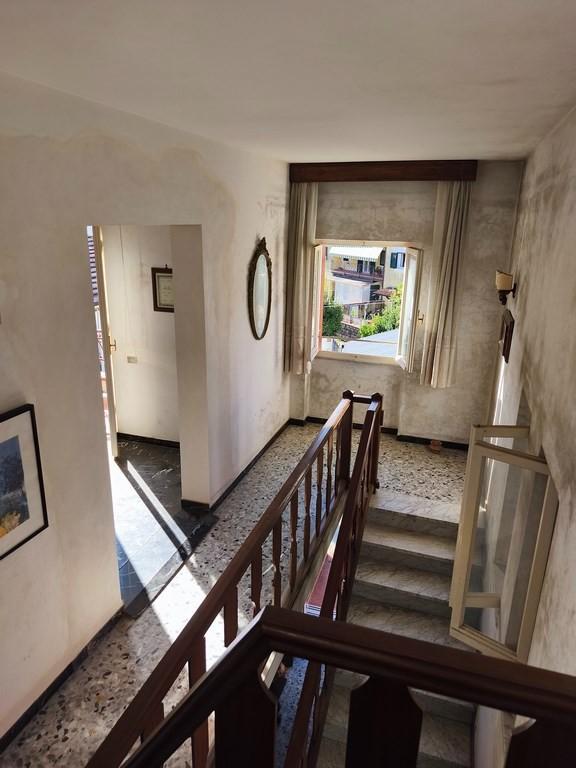 Casa indipendente con giardino, Carrara bonascola