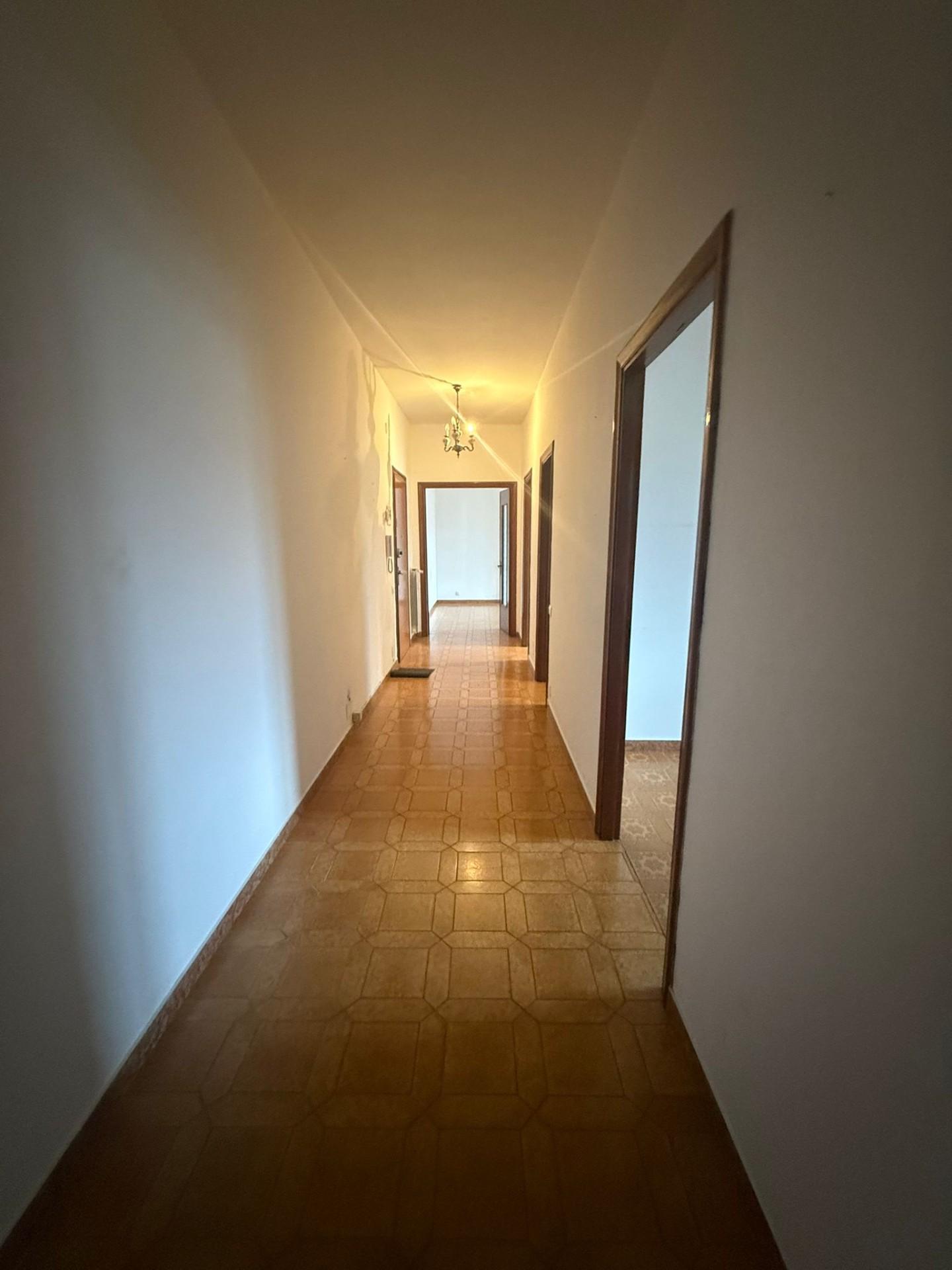 Quadrilocale in vendita, Carrara marina di