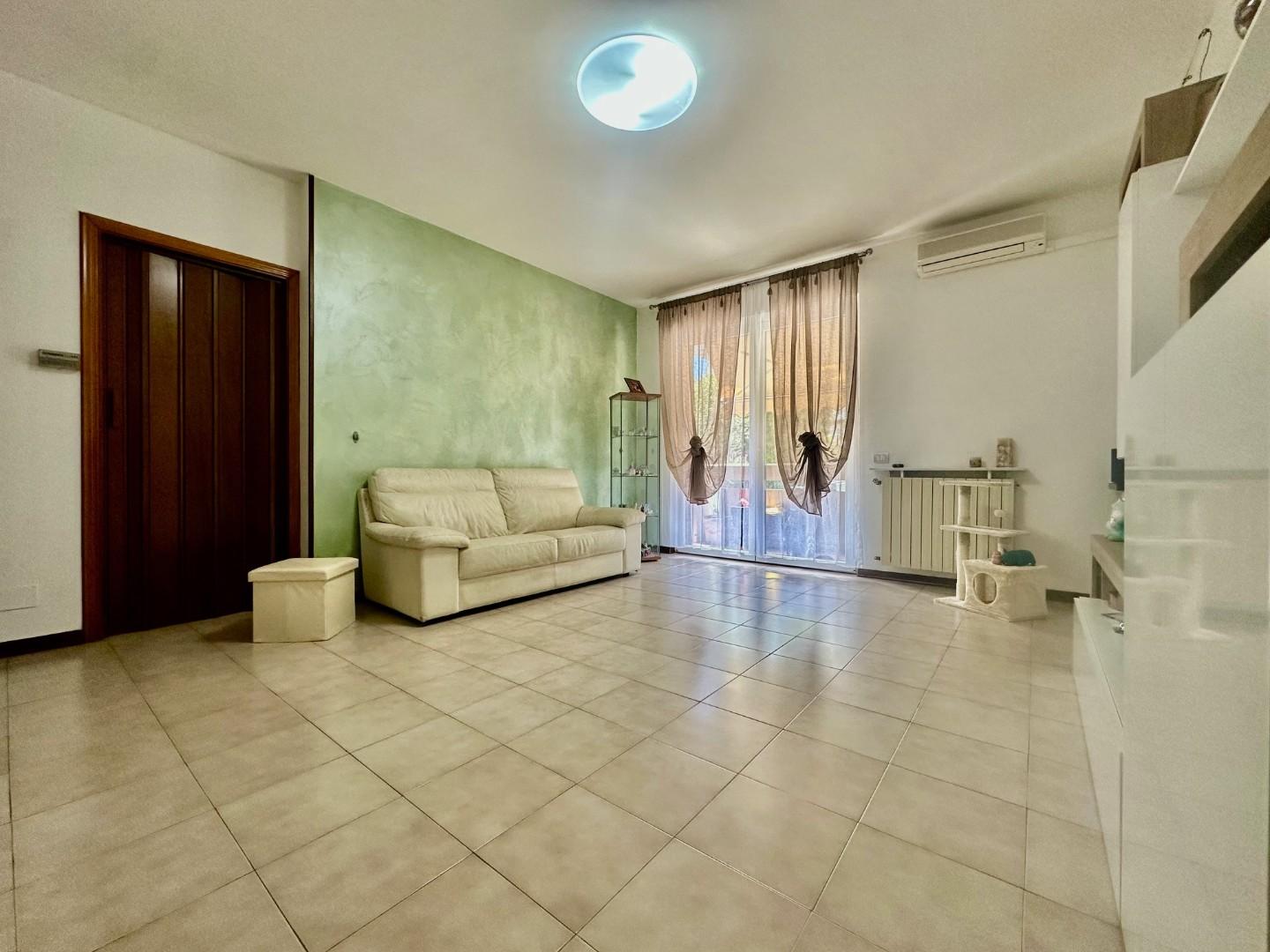 Casa indipendente con giardino, Carrara avenza