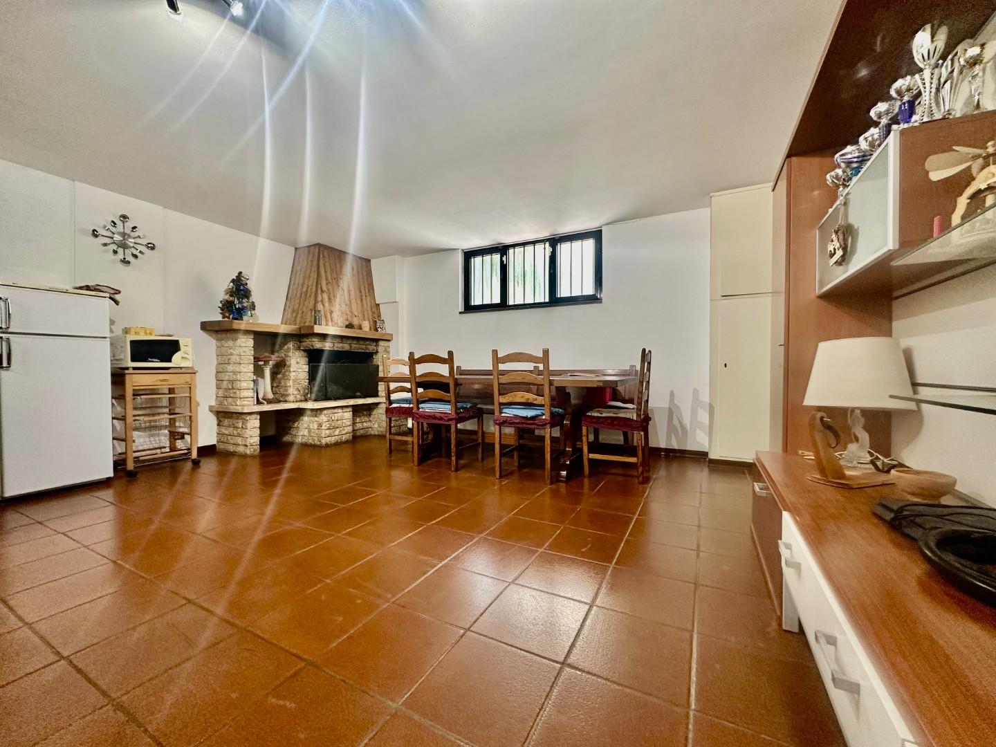 Casa indipendente con giardino, Carrara avenza