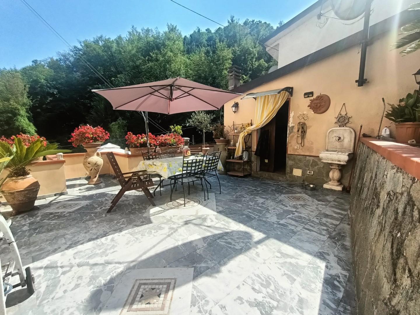 Casa indipendente con giardino, Carrara gragnana