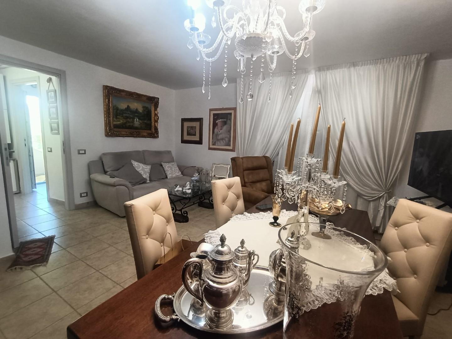 Casa indipendente con giardino, Carrara gragnana