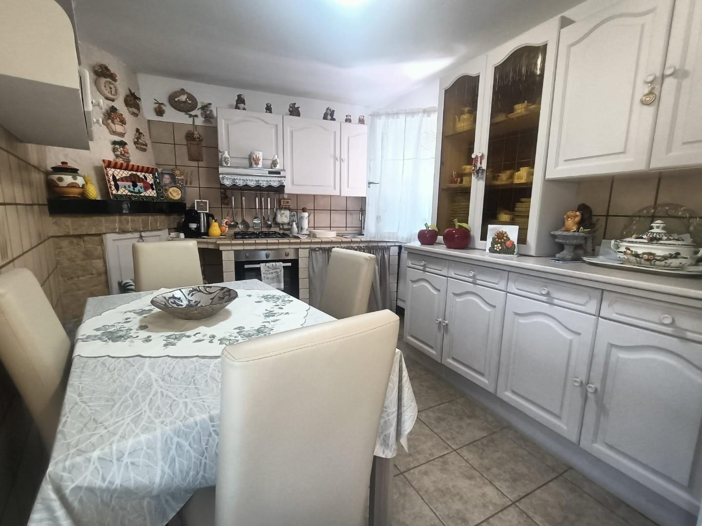 Casa indipendente con giardino, Carrara gragnana
