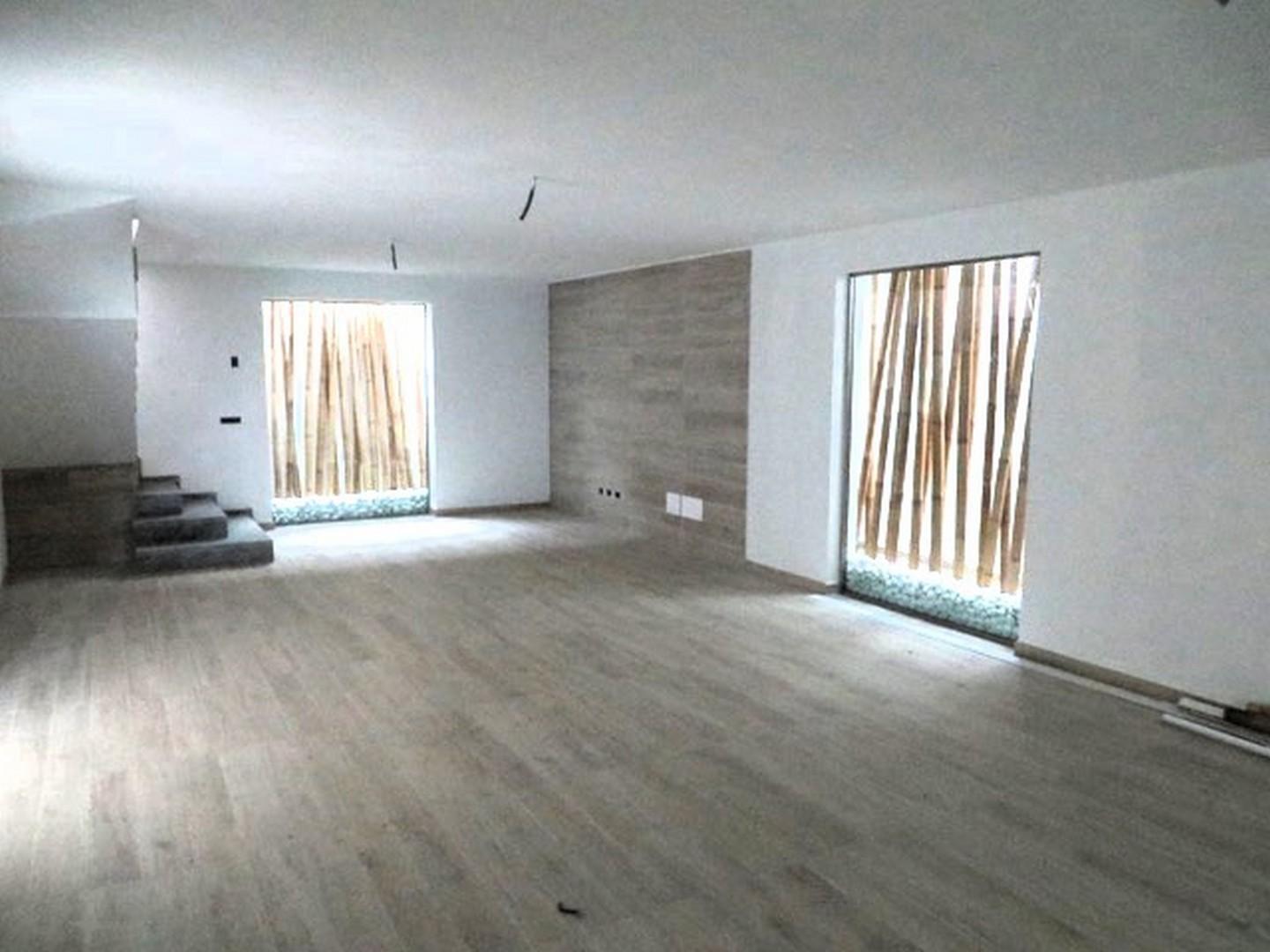 Villa con giardino, Montignoso cinquale