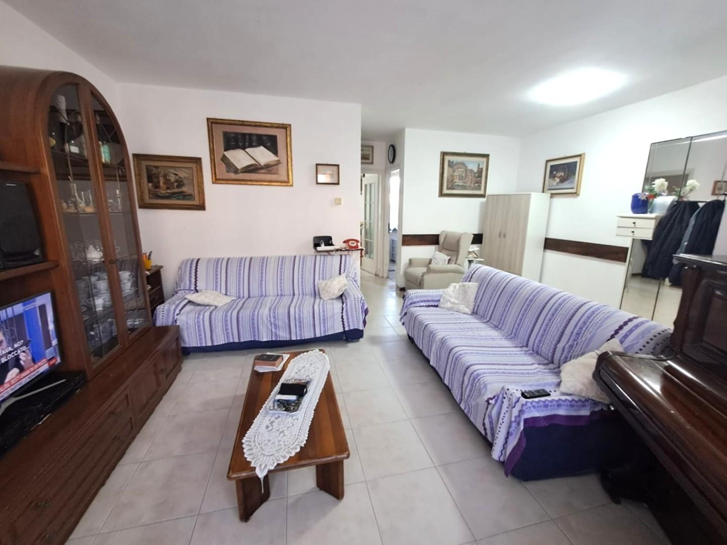 Villa con giardino, Forte dei Marmi vittoria apuana