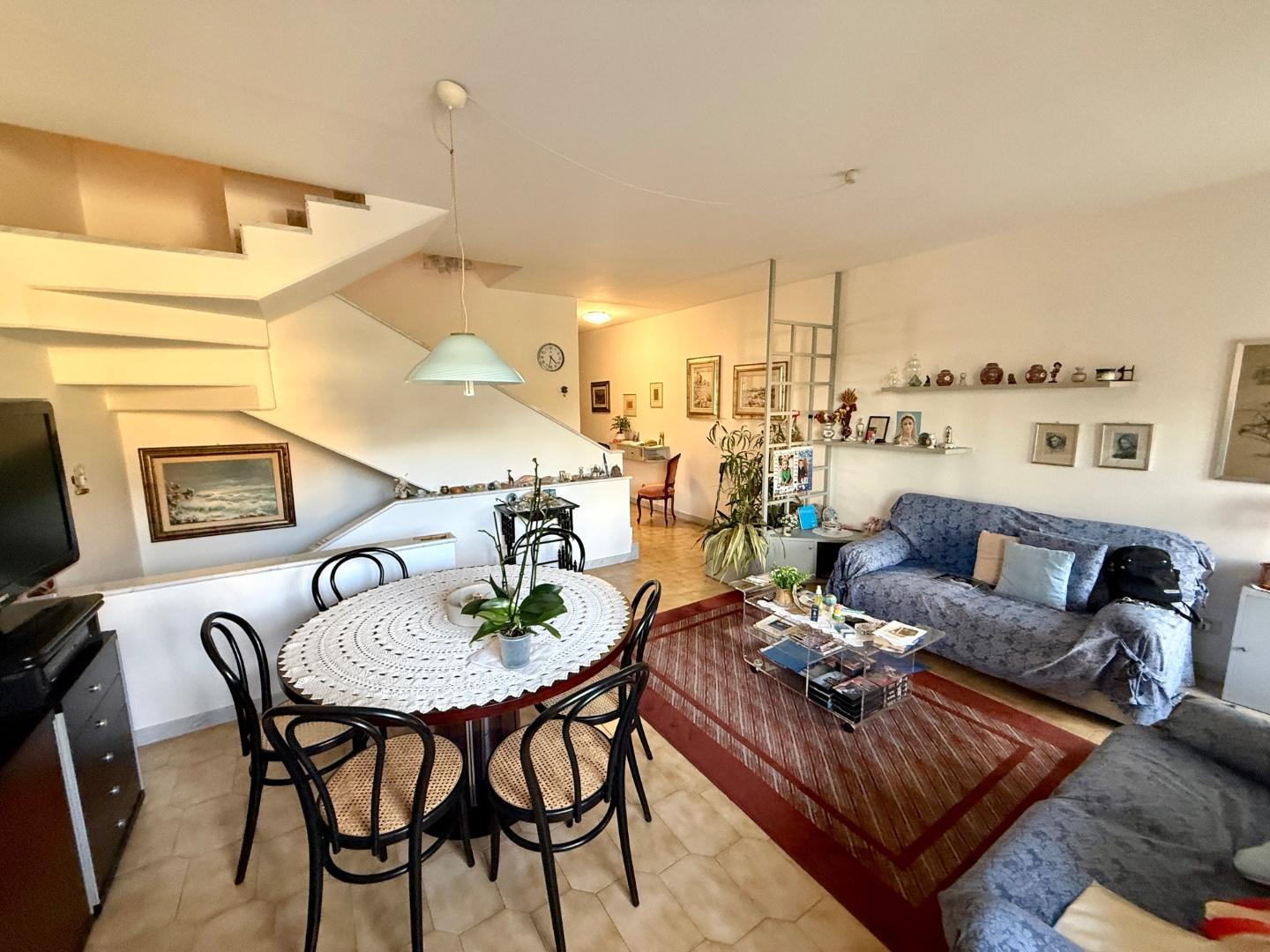 Villa in vendita, Massa mirteto