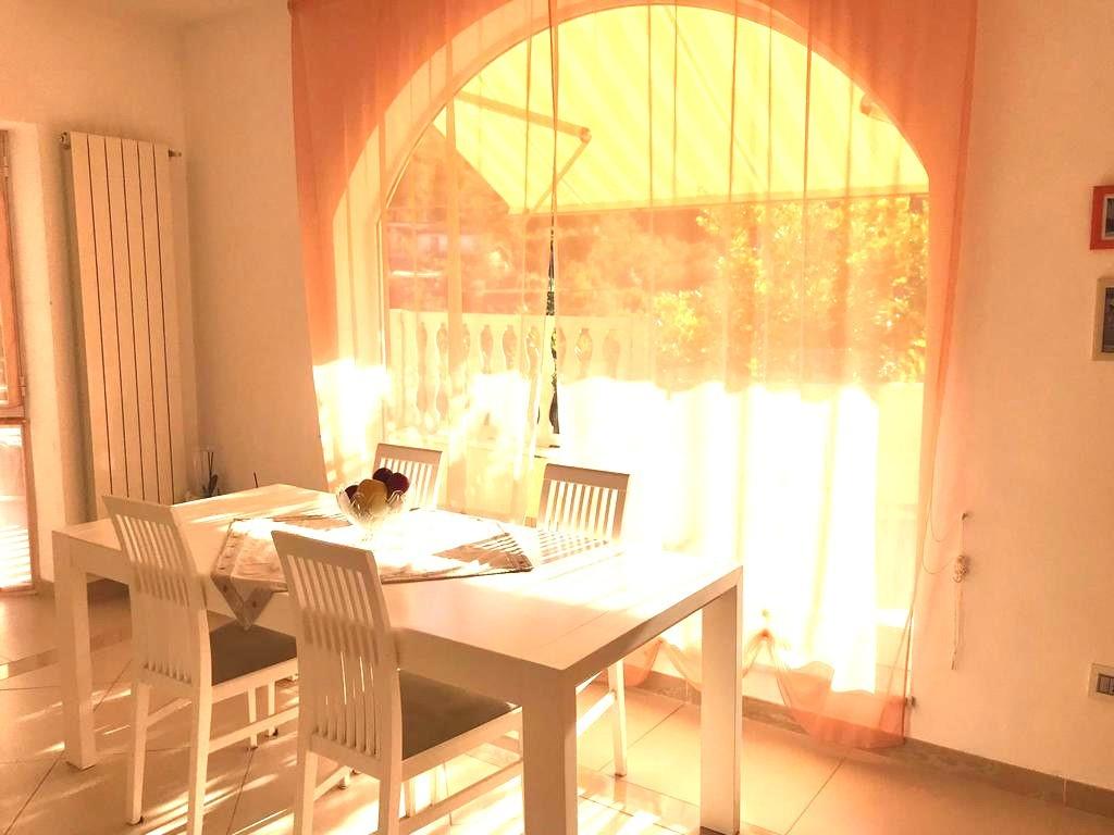 Casa indipendente con giardino, Carrara fossone