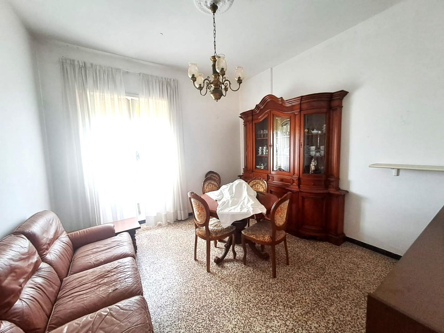 Quadrilocale da ristrutturare a Massa