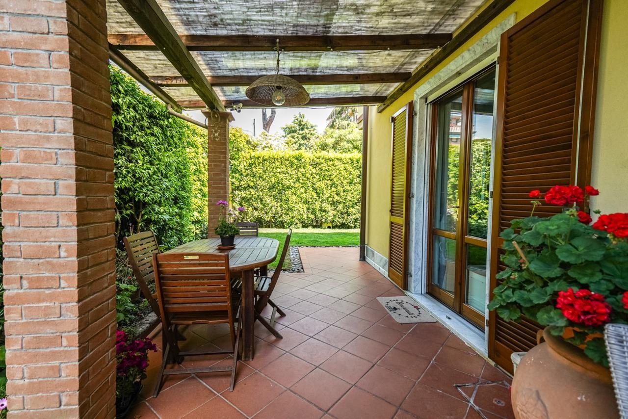Villa con terrazzi, Massa ronchi