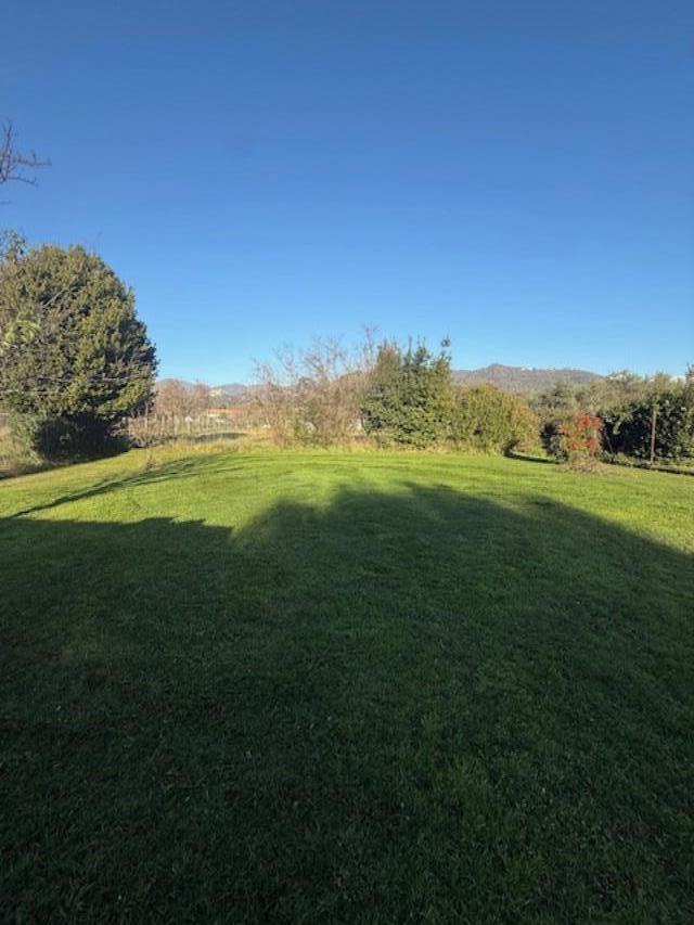 Villa Bifamiliare con giardino, Carrara avenza
