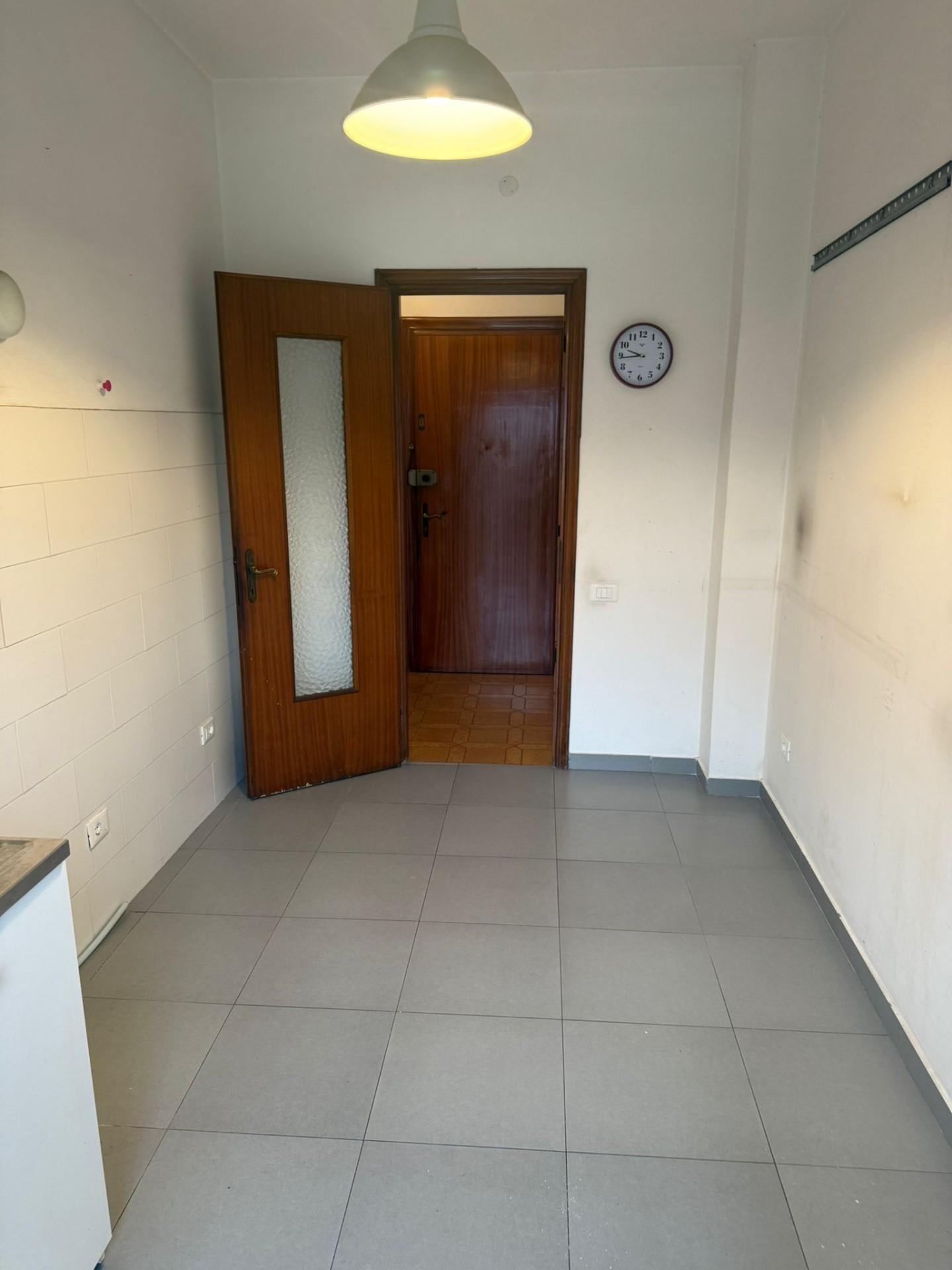 Quadrilocale in affitto, Carrara marina di