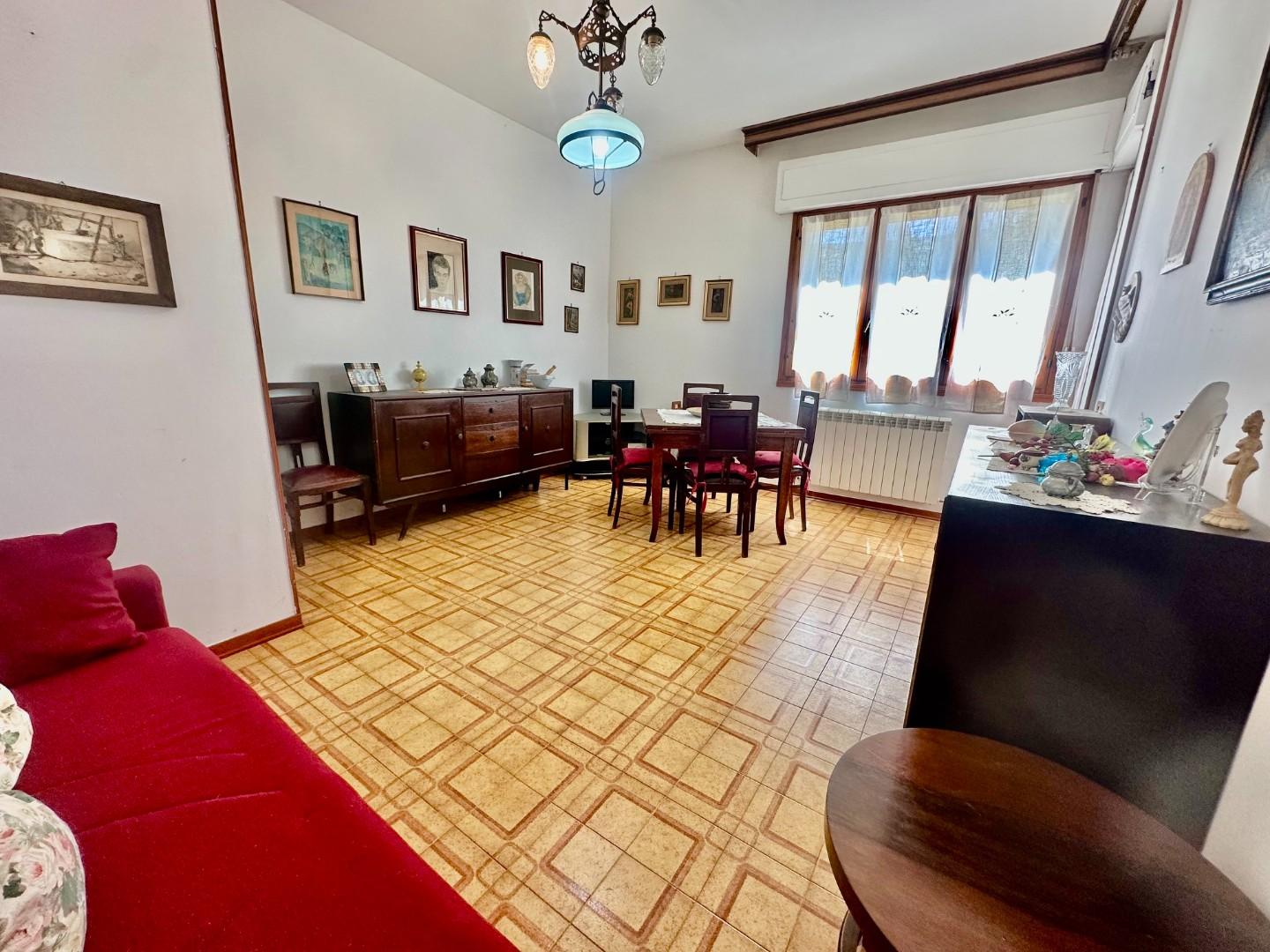 Appartamento in vendita, Carrara avenza