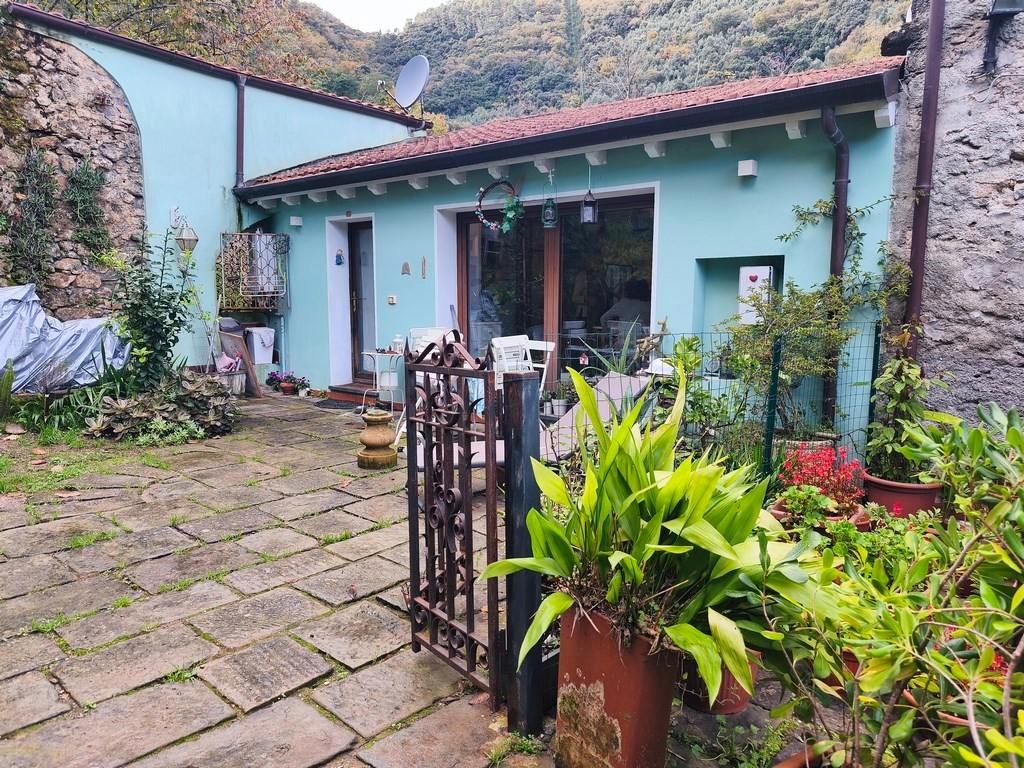 Casa indipendente con giardino, Ameglia cafeggio