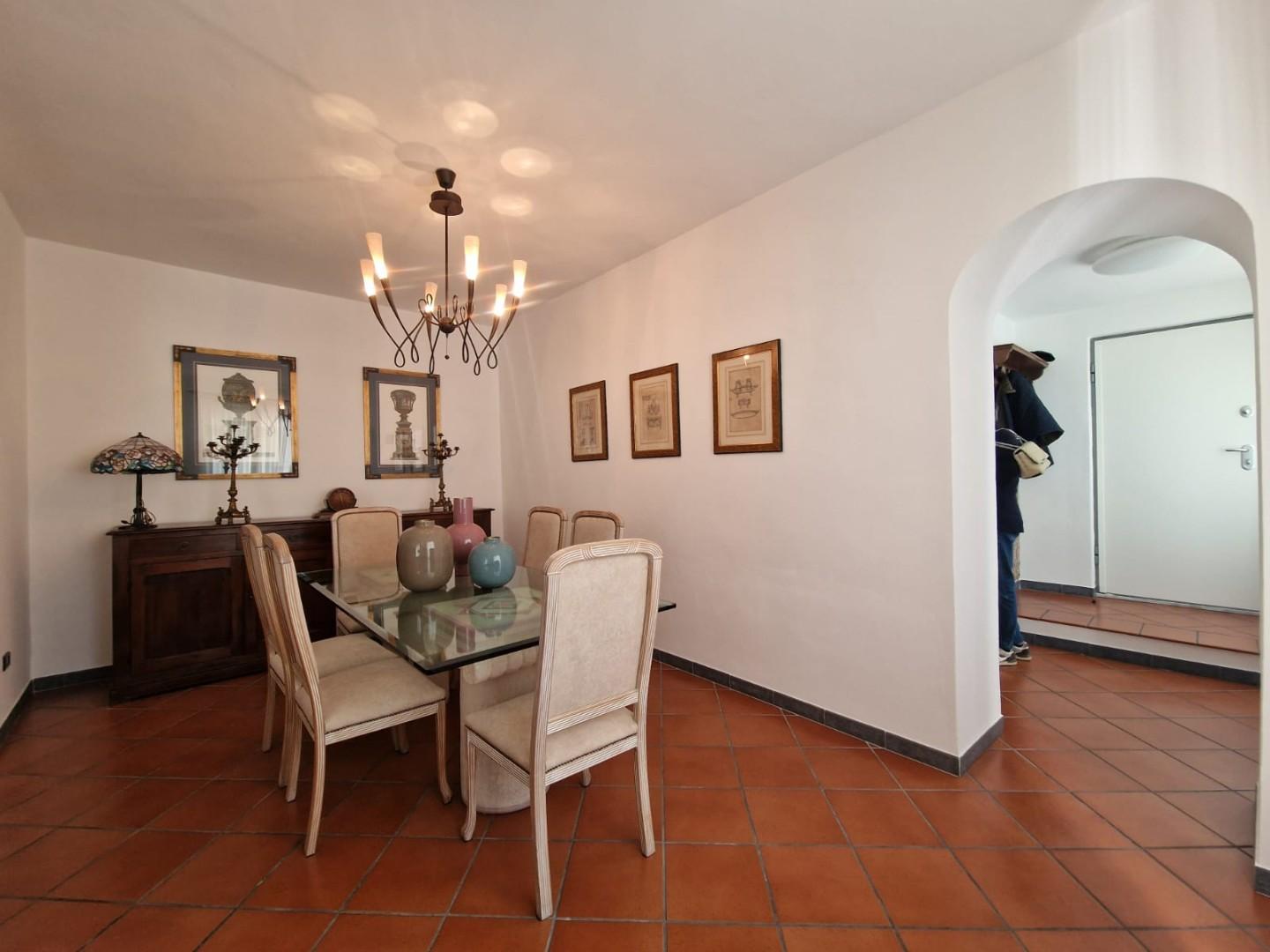 Villa Bifamiliare con giardino, Carrara sant'antonio