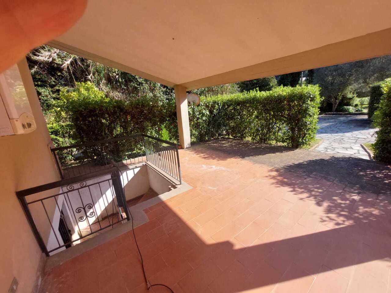 Casa indipendente con giardino, Ameglia bocca di magra