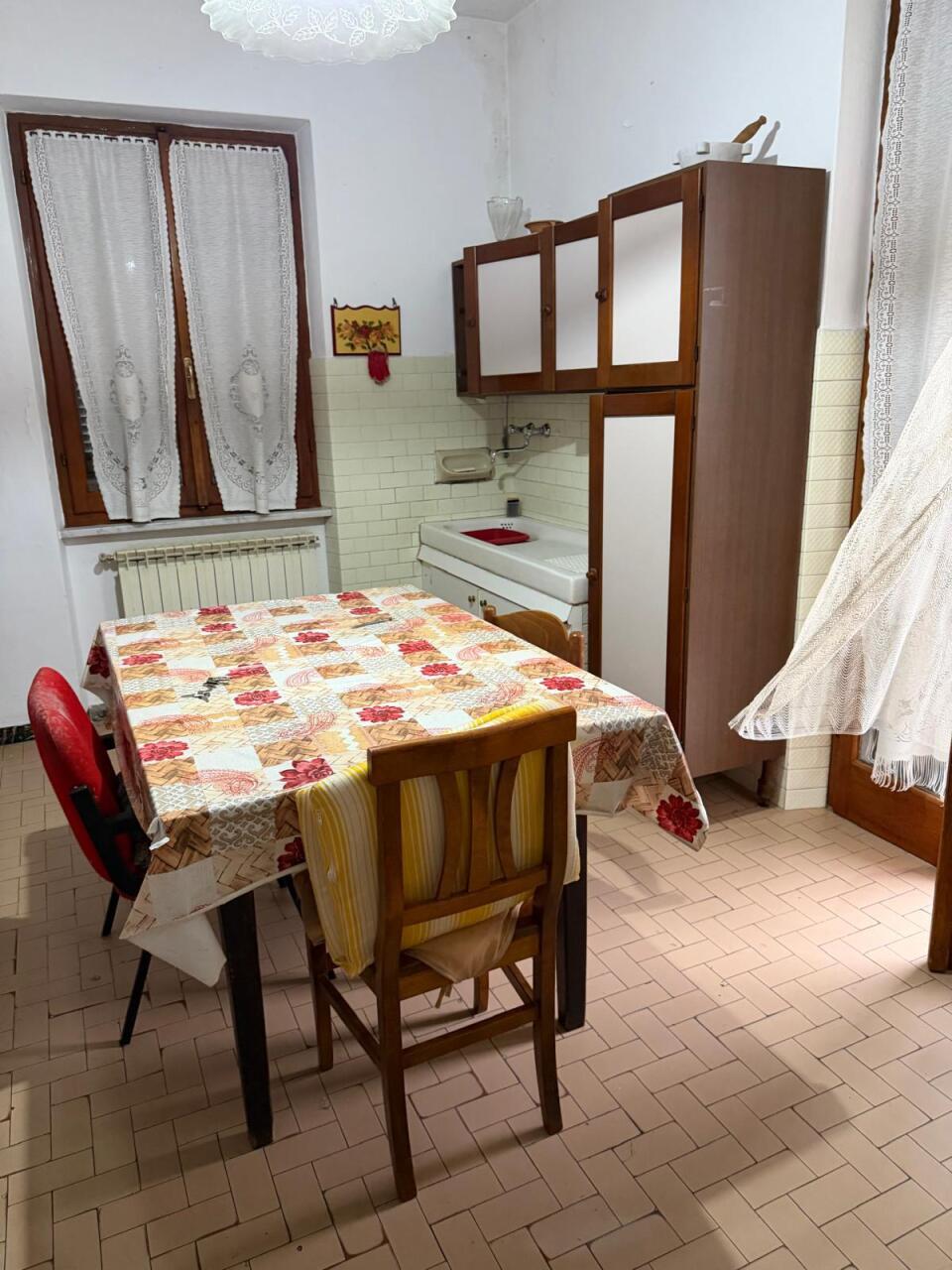 Casa indipendente con terrazzo a Castelnuovo Magra