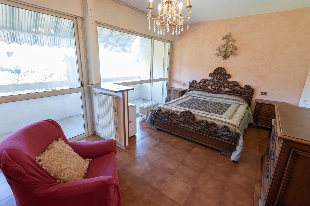 Casa indipendente con giardino a Ortonovo